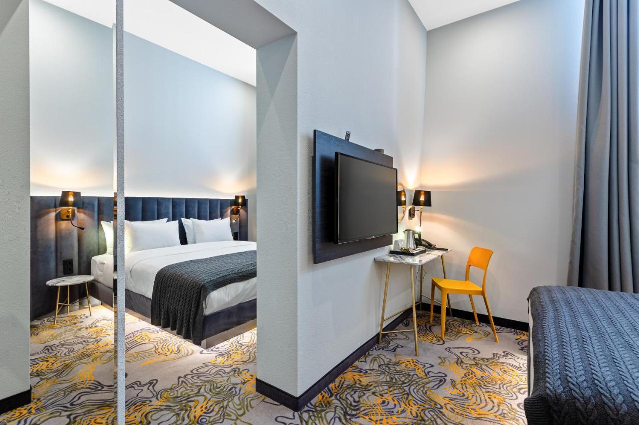 Taberne Boutique Hotel Tbilisi Buitenkant foto