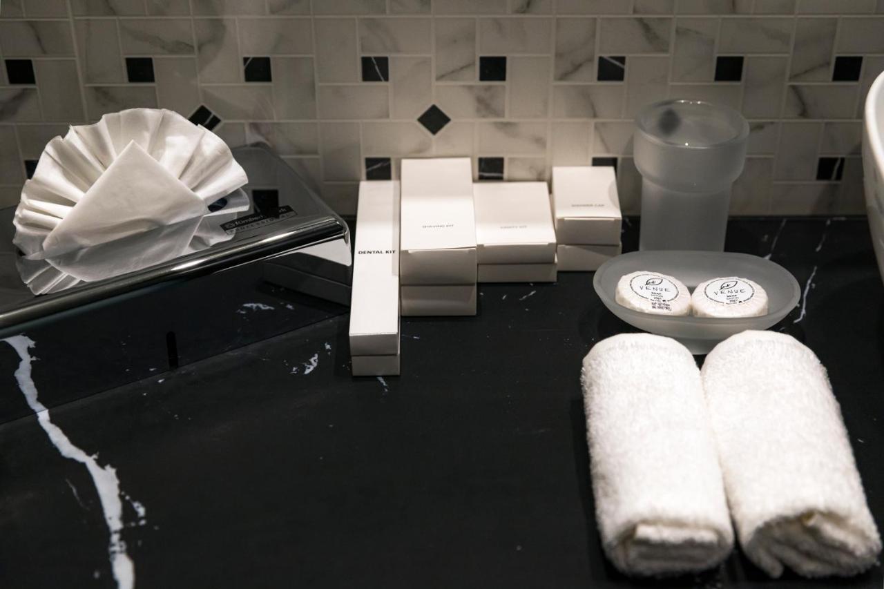 Taberne Boutique Hotel Tbilisi Buitenkant foto